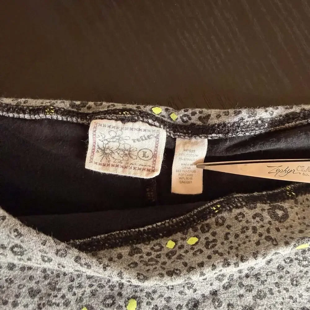 Reflex Fold Over Yoga Shorts Size L Black Victorias Secret Inspired LOVE